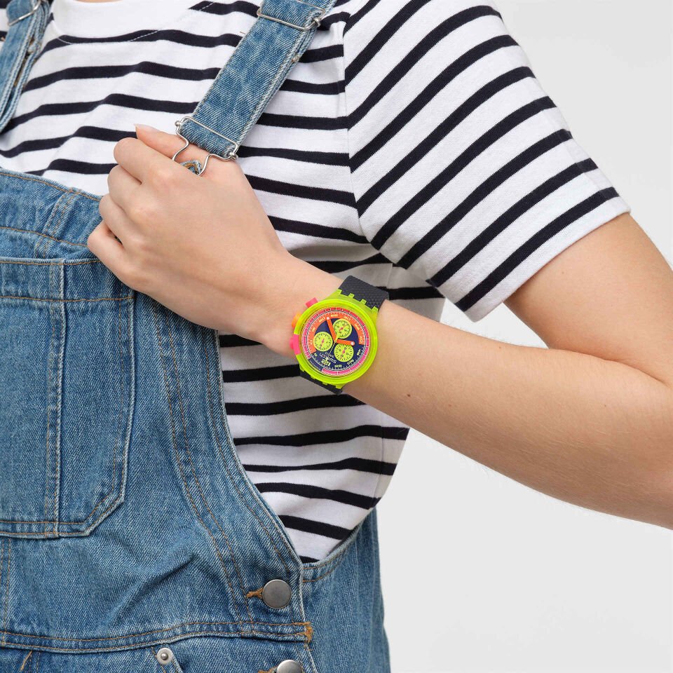 SB06J100 SWATCH NEON TO THE MAX
