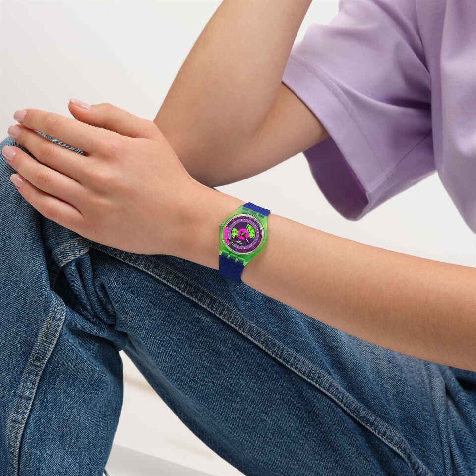 S028G704 SWATCH NEON SKYCHART