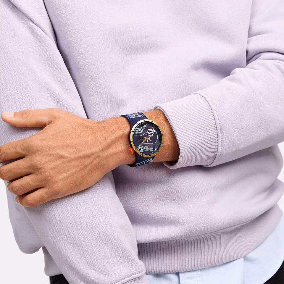 SB05Z700  BLUE AND GOLDEN LITHE DANCER SWATCH